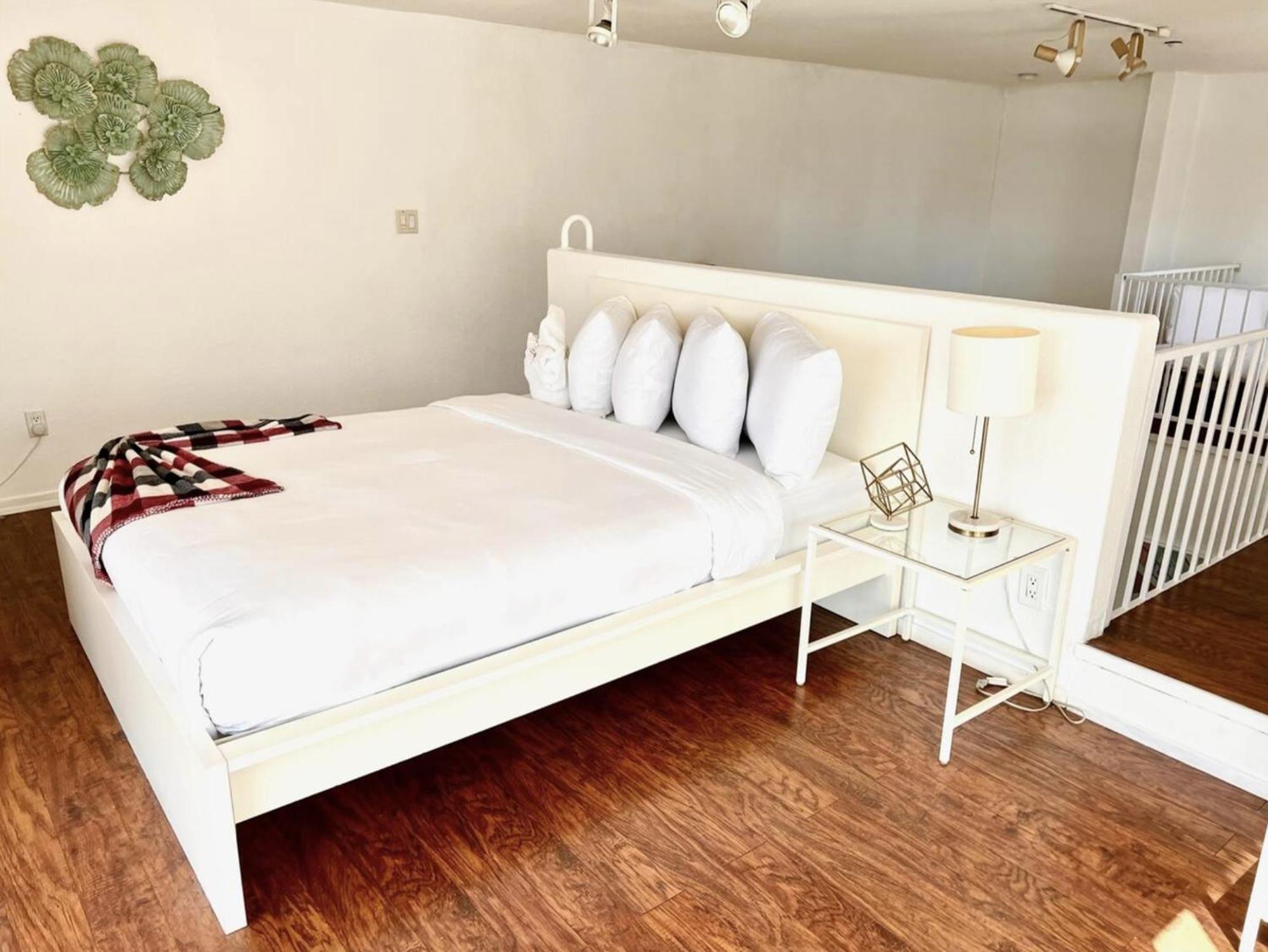 Little Italy Modern Lofts Aparthotel