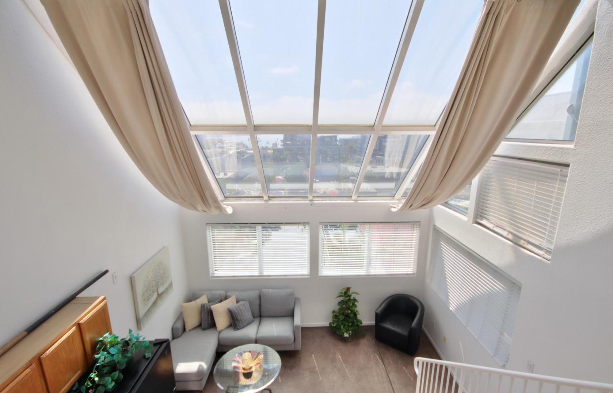 Apartahotel Little Italy Modern Lofts